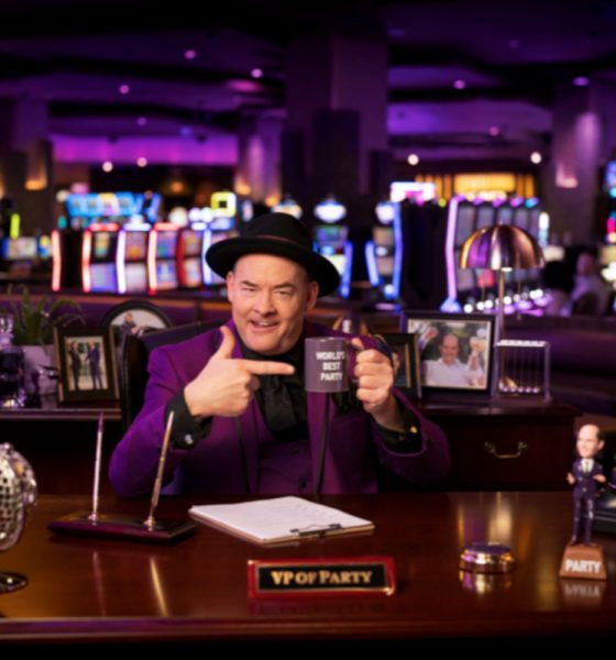 david-koechner-returns-as-the-vice-president-of-party-in-new-harrah’s-cherokee-casinos-ads