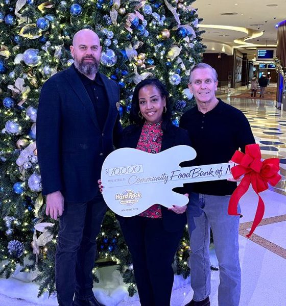 hard-rock-atlantic-city-kicks-off-“12-days-of-giving”-with-over-$50,000-to-local-charitable-organizations