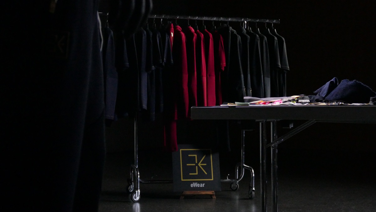 ewear-launches-aim.one-–-the-world’s-first-functional-gaming-wear-for-esports-athletes-and-gaming-fans