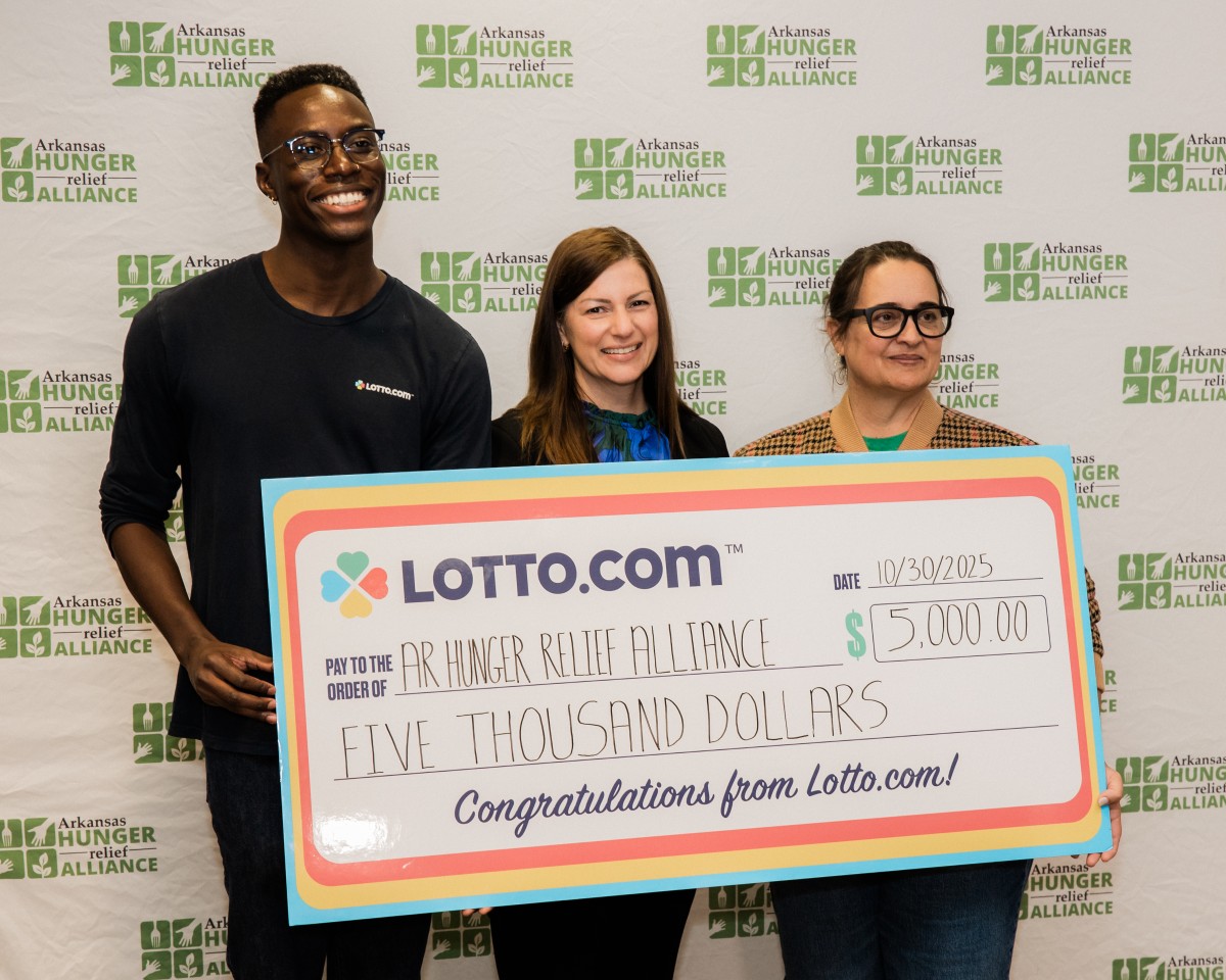 lotto.com-and-arkansas-scholarship-lottery-donate-$5,000-to-fight-hunger