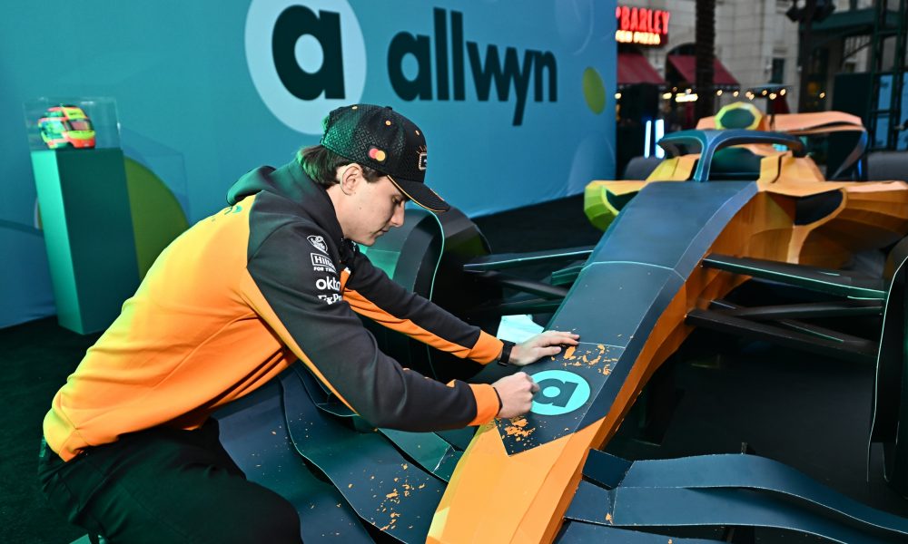 zero-horsepower,-maximum-chances-to-win:-allwyn-and-the-mclaren-f1-team-launch-world’s-first-scratch-car