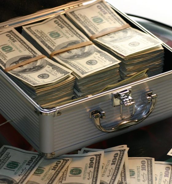 lucky-player-rings-in-2026-with-$1.6-million-baccarat-jackpot-at-encore-boston-harbor