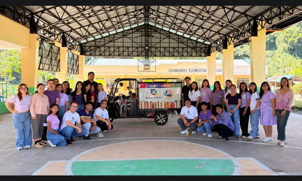 books-on-wheels:-digiplus-foundation-brings-mobile-library-to-boost-literacy-among-aurora’s-young-learners