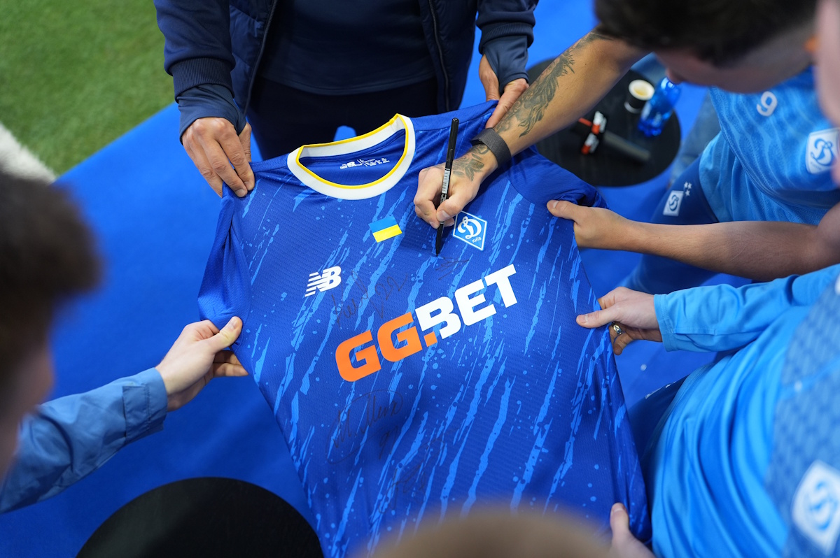 ggbet-ua-hosts-media-game-–-an-open-fc-dynamo-kyiv-training-session-with-journalists-from-sports-publications