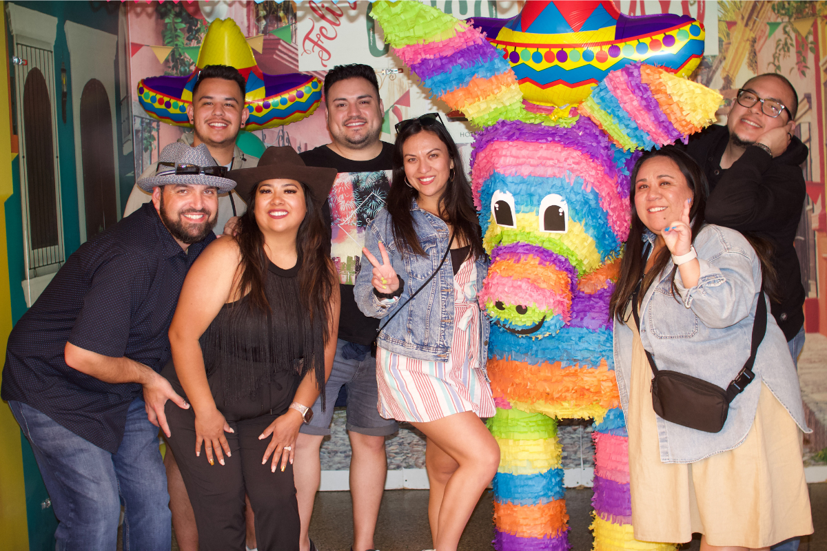 plaza-hotel-&-casino-sets-free-cinco-de-mayo-event-around-carousel-bar