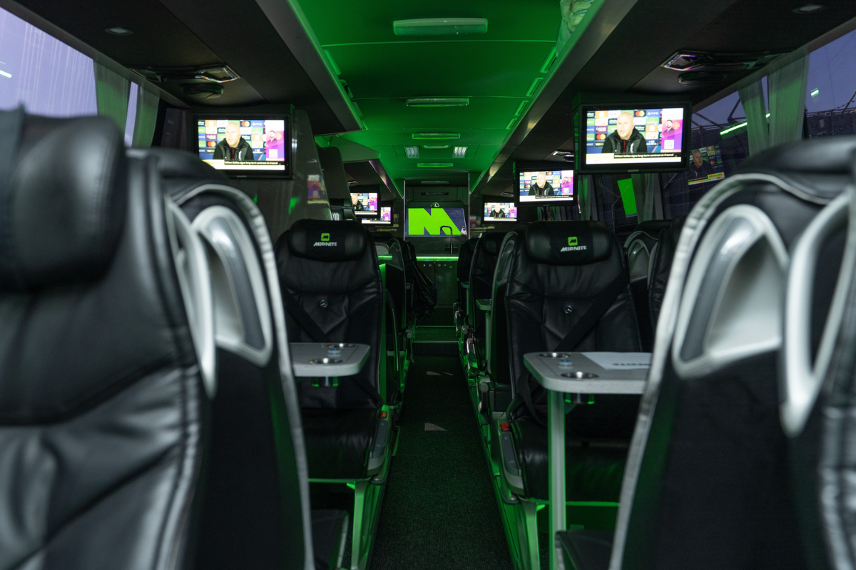 midnite-runs-free-coaches-for-southampton-fans-to-fa-cup-semi-final-at-wembley