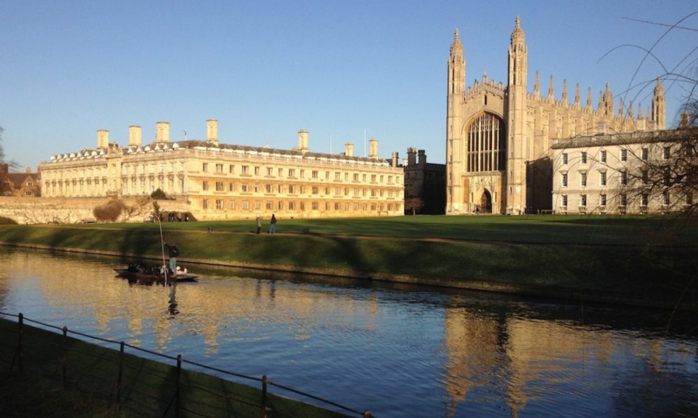 university-of-cambridge:-gambling-ads-on-social-media-platforms-reach-men-2.3-times-more-often-than-women